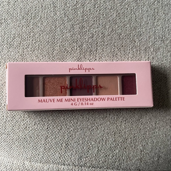 New in Box Mauve Me mini eyeshadow palette - Picture 4 of 4